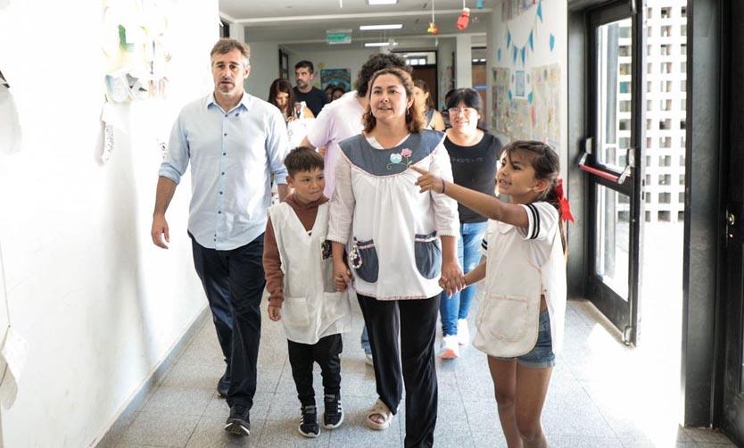 Achával compartió el cierre del ciclo lectivo con estudiantes de las nuevas escuelas de Derqui