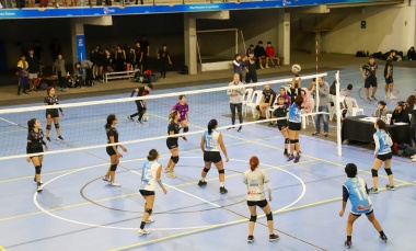 La Liga Municipal de Voley tuvo otra fecha de alto voltaje
