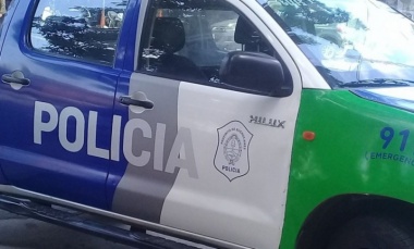 Arrestan a una joven por golpear con un palo a su suegra