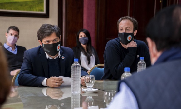 Kicillof anunció que adelantará una cuota de la paritaria de los estatales bonaerenses