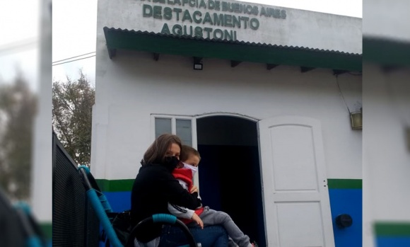 Balean la casa de hombre que pide que bajen la música por su hijo que tiene autismo