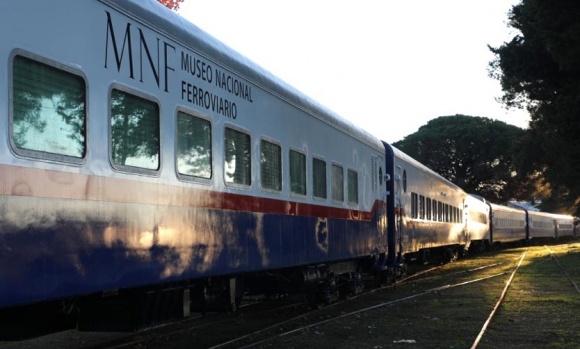 Llega a Pilar el Tren Cultural con propuestas artísticas para toda la familia