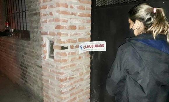 El Municipio desbarató una fiesta clandestina en Derqui