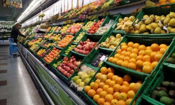 Lanzaron una canasta de frutas y verduras de estación a Precios Justos