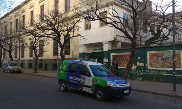 Colegios de Pilar y el Gran Buenos Aires fueron evacuados por amenazas de bomba