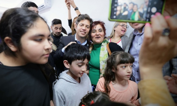 Kicillof: "No vamos a entregar la educación pública porque es un derecho"