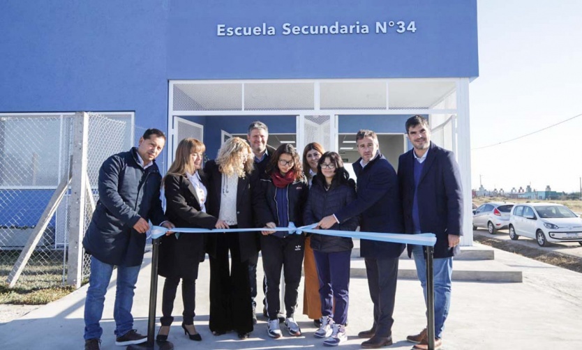 El intendente Achával encabezó la inauguración de la sexta escuela pública