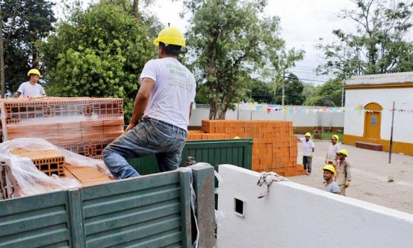 Programan una serie de obras en los establecimientos educativos del distrito