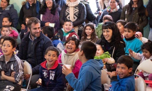 El Frente Pilarense saca a la calle la “Caravana Teatral”