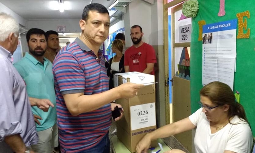 Fabián Agüero llamó a los vecinos a votar: “Festejemos la democracia que tanto nos costó”