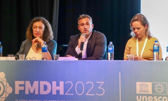 El intendente Federico Achával disertó en el Foro Mundial de DDHH