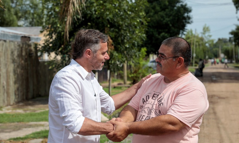 Achával recorrió las nuevas obras de asfalto de San Alejo