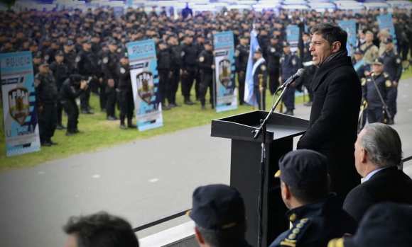 Kicillof: “Una policía más presente y mejor formada es la respuesta a la inseguridad”