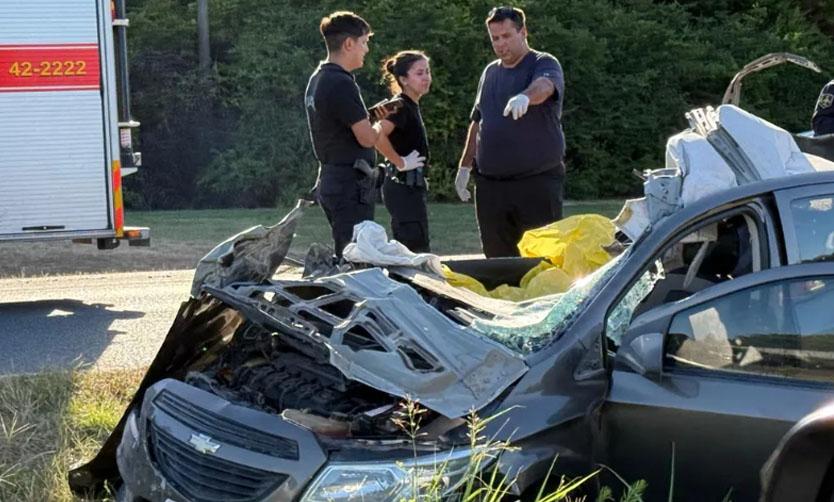 Corría una picada en la Ruta 6, perdió el control del auto y mató a una mujer
