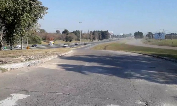 Levantan los bloqueos de los puentes de la Panamericana