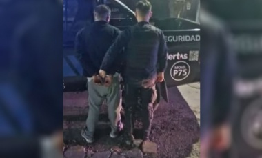 Detienen a un sujeto que intentó asaltar a un hombre en la calle