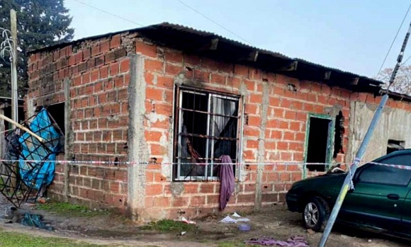 Dos menores murieron al incendiarse una vivienda