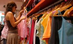 Las ventas minoristas pyme cayeron 4,1% interanual en noviembre, según CAME