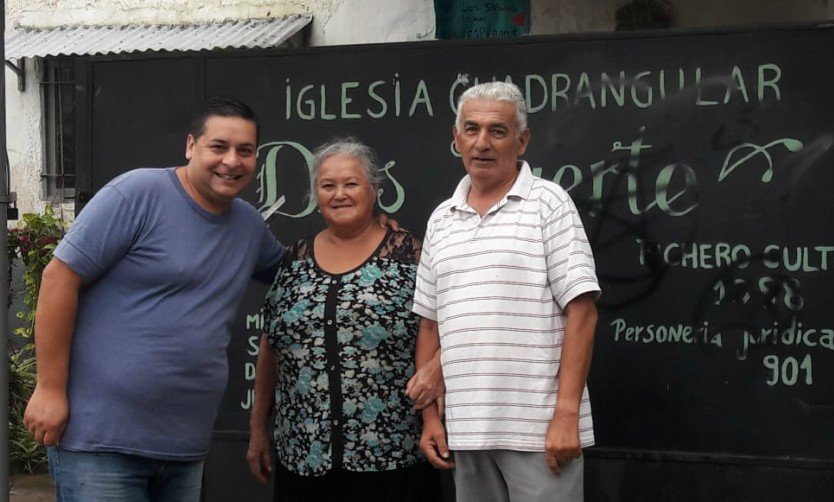 Diego Vivas afianza contacto con iglesias cristianas