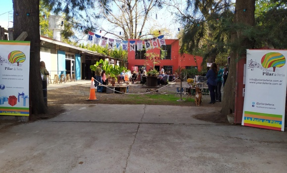 Todo listo para la feria navideña en La Fábrica