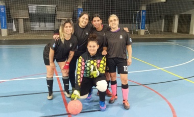 Futsal Femenino: La Liga Municipal Miss 30 avanza a puro gol y tiene 4 punteros