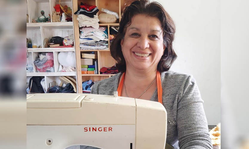Pabla Villalba, la costurera de Del Viso nominada al Premio "Abanderados"