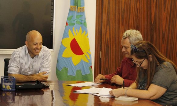 Ducoté selló con los gremios la paritaria municipal: “Logramos una de las mejores remuneraciones de la provincia”