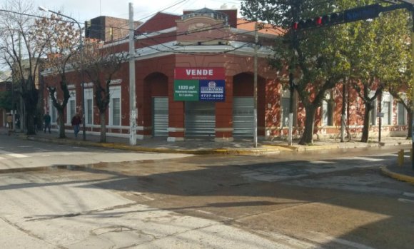 Suspenden la construcción del nuevo paseo de compras en la ex Galería Rosa