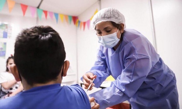 COVID: Salud destaca que “hay buena aceptación” para vacunar a menores de 11 años