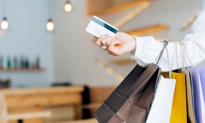 Los comercios podrán recibir desde el viernes pagos en dólares con tarjeta