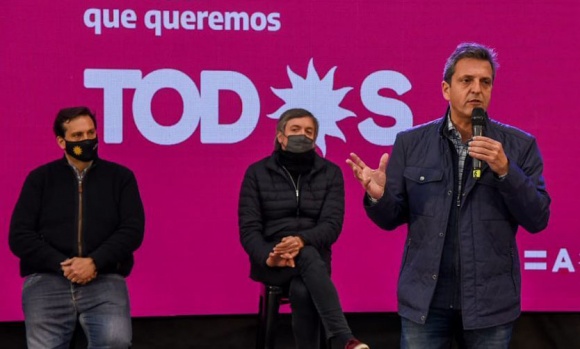 Massa: "Vamos a construir un gobierno de todos y para todos, no volvamos para atrás"